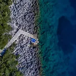 Seafront Karavi With Private Sea Access - Iris Lefkada