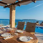 Seafront Karavi With Private Sea Access - Iris Lefkada