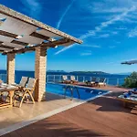 Seafront Karavi With Private Sea Access - Iris Lefkada