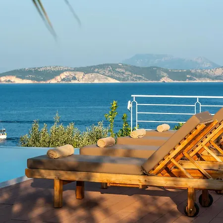 Seafront Karavi With Private Sea Access - Iris Lefkada Villa *
