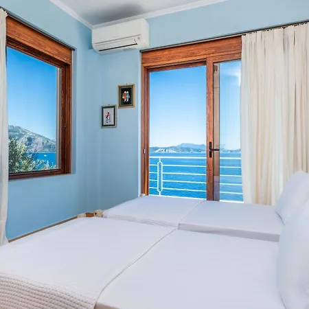 Iris Lefkada - Karavi With Private Sea Access سيفوتا