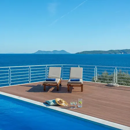 Iris Lefkada - Karavi With Private Sea Access シヴォタ