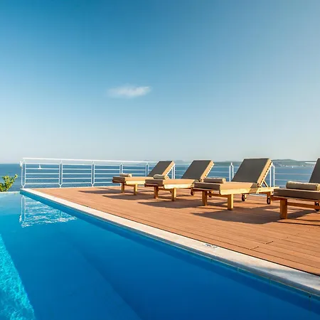 Seafront Karavi With Private Sea Access - Iris Lefkada סיבוטה