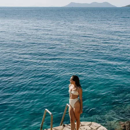 Seafront Karavi With Private Sea Access - Iris Lefkada Villa