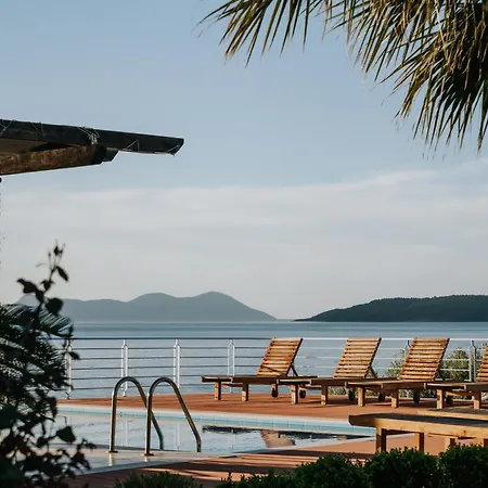 Seafront Karavi With Private Sea Access - Iris Lefkada Villa Syvota