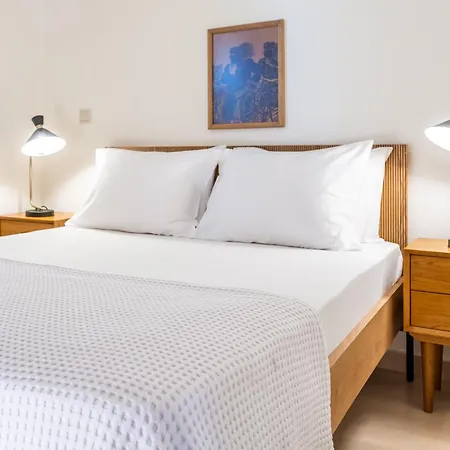 Seafront Karavi With Private Sea Access - Iris Lefkada Villa *