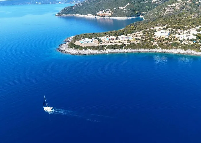 Seafront Karavi With Private Sea Access - Iris Lefkada シヴォタ