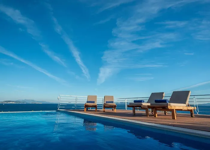 ヴィラ Seafront Karavi With Private Sea Access - Iris Lefkada *