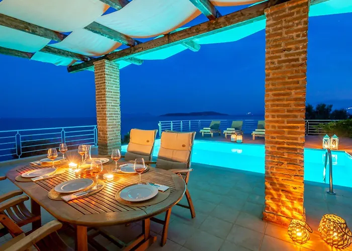 Seafront Karavi With Private Sea Access - Iris Lefkada וילה