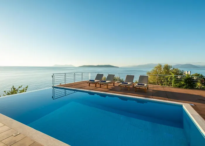 Iris Lefkada - Karavi With Private Sea Access Villa