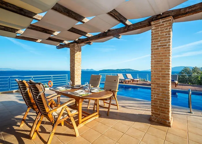 Iris Lefkada - Karavi With Private Sea Access Villa *